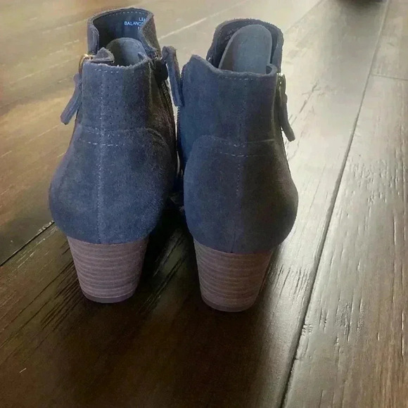 Violet & Red Carley, Grey Leather Suede Ankle Boots, Booties, Women Size 6 - Picture 4 of 7